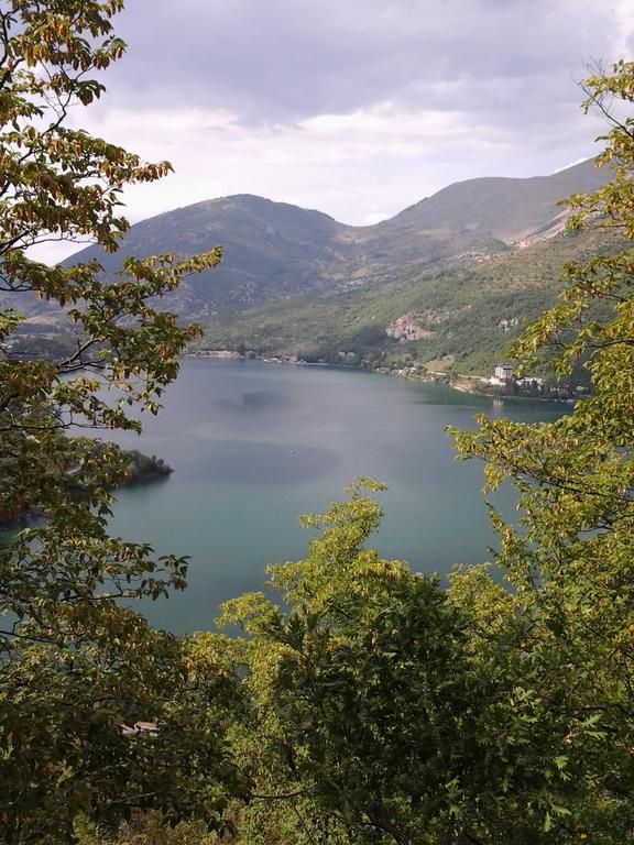 Hotel Garni Mille Pini Scanno Bagian luar foto